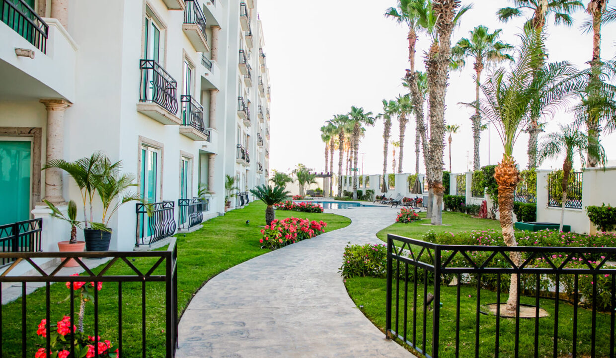 Beautiful condo with 2 bedrooms, just 3 minutes from the beach and downtown (10)