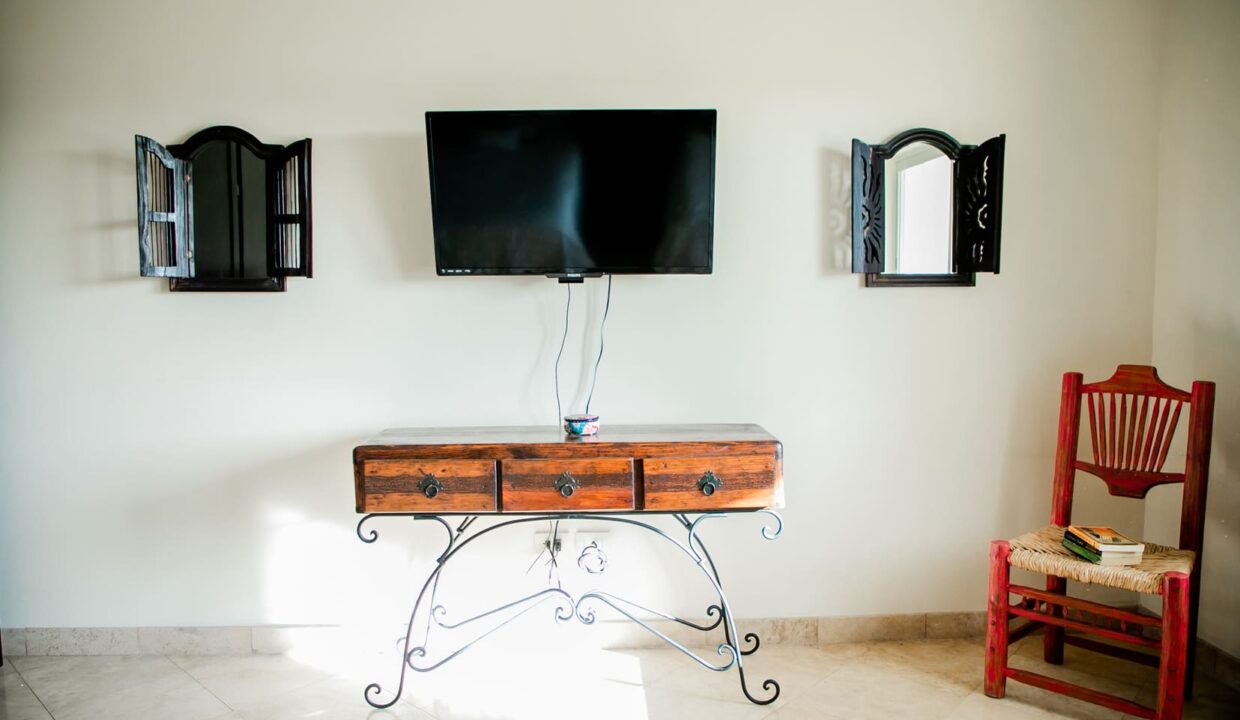 Beautiful condo with 2 bedrooms, just 3 minutes from the beach and downtown (19)