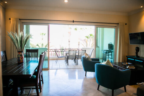 Beautiful condo with 2 bedrooms, just 3 minutes from the beach and downtown (30)