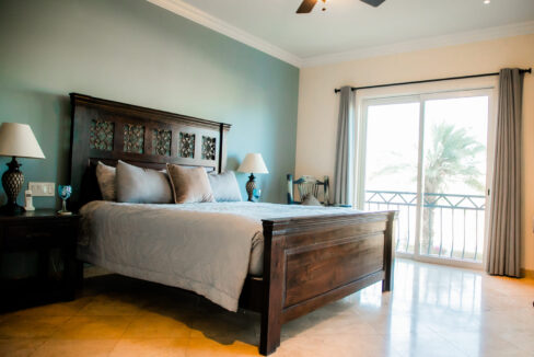 Beautiful condo with 2 bedrooms, just 3 minutes from the beach and downtown (38)