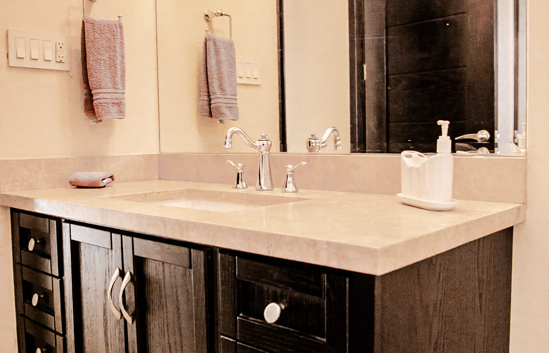 Beautiful condo with 2 bedrooms, just 3 minutes from the beach and downtown (4)