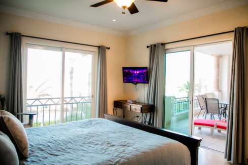 Beautiful condo with 2 bedrooms, just 3 minutes from the beach and downtown (45)