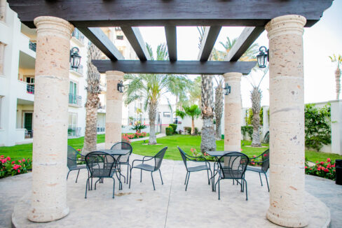 Beautiful condo with 2 bedrooms, just 3 minutes from the beach and downtown (8)